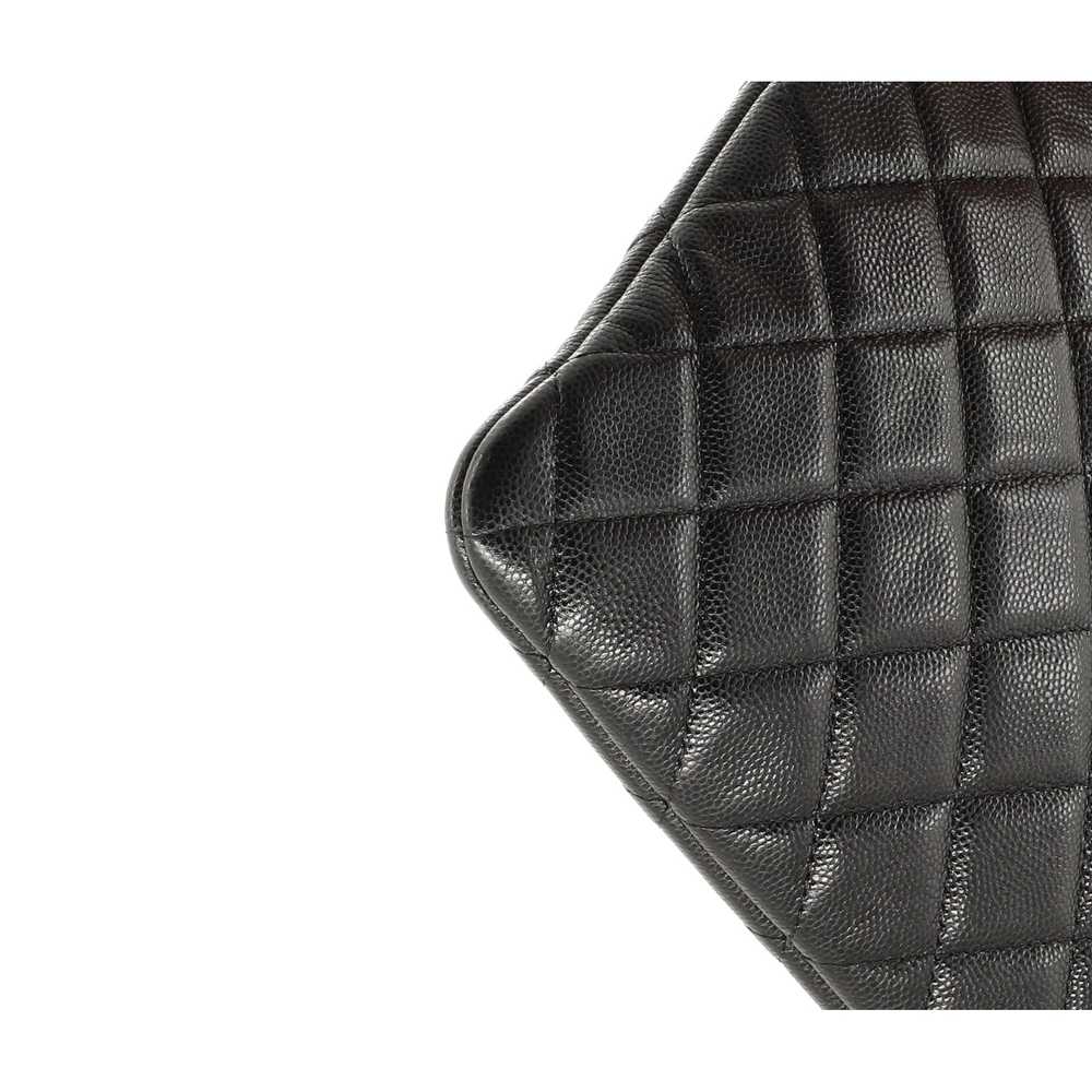 CHANEL O Case Clutch Quilted Caviar Medium - image 5