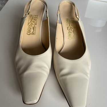 Ferragamo Ladies leather shoes - image 1