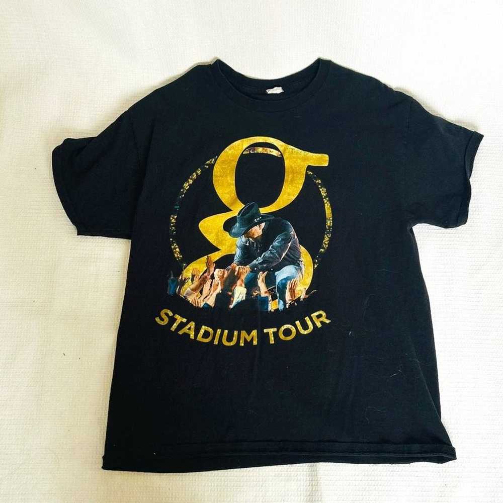 VINTAGE Garth Brooks Stadium Tour Black Tee | Siz… - image 1