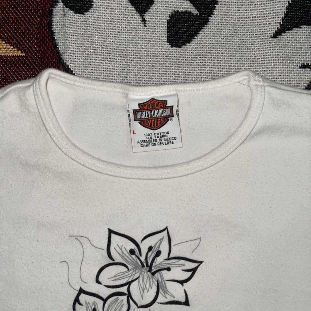 Vintage 2004 Harley Davidson Women’s Floral Tshirt - image 3