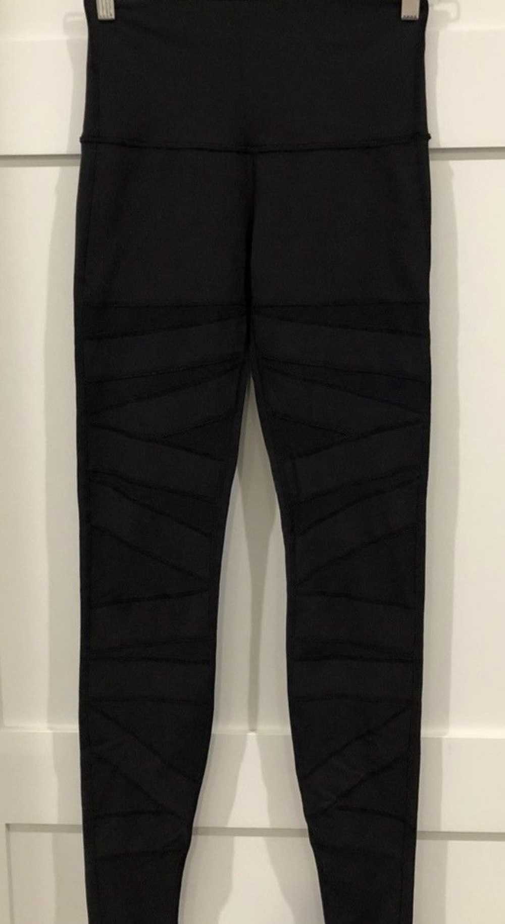 Lululemon Lululemon Active Leggings - image 1