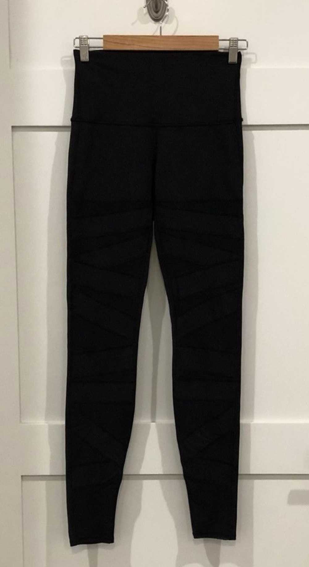 Lululemon Lululemon Active Leggings - image 2