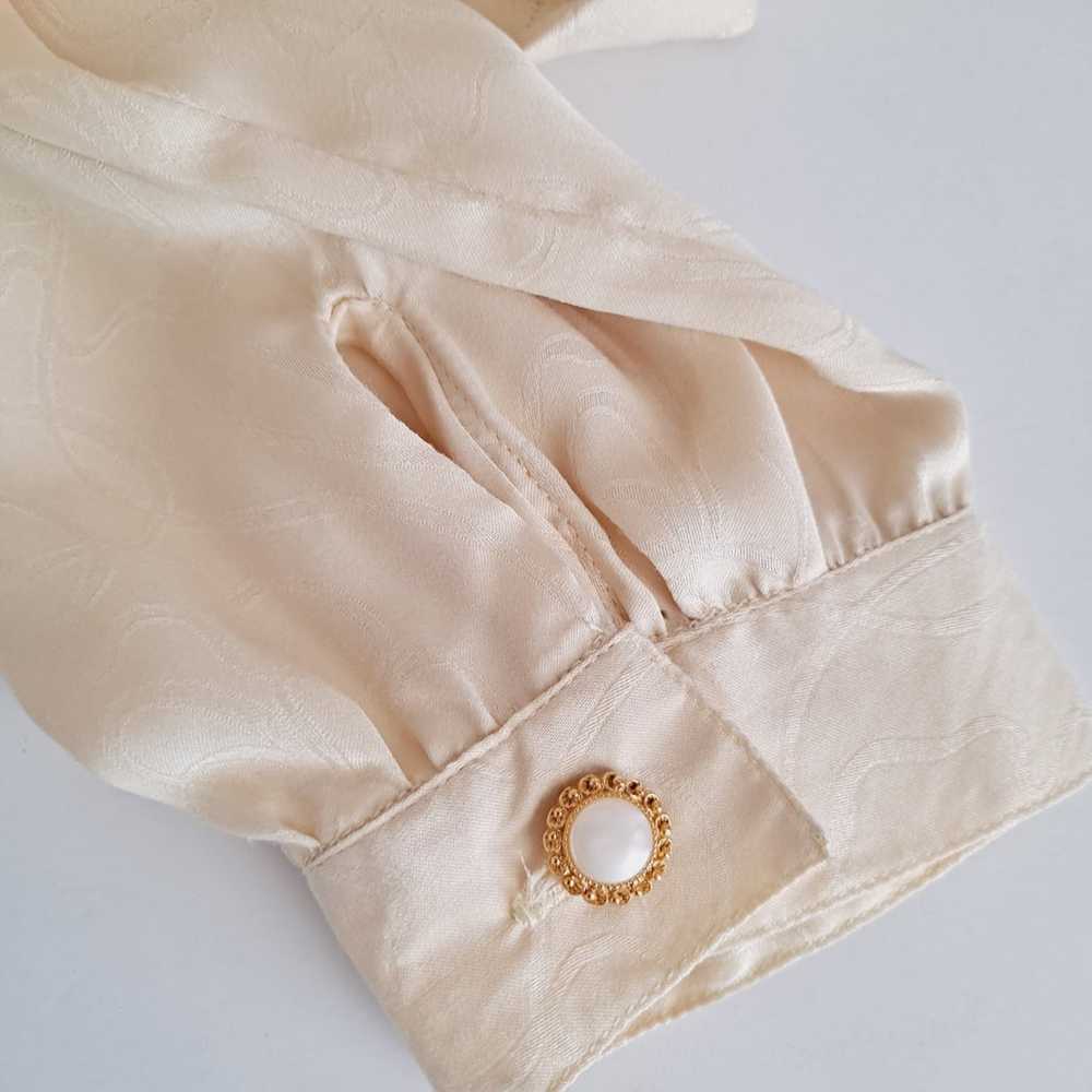 Vintage 80s Blouse Butter Yellow Pearl Gold  Butt… - image 3