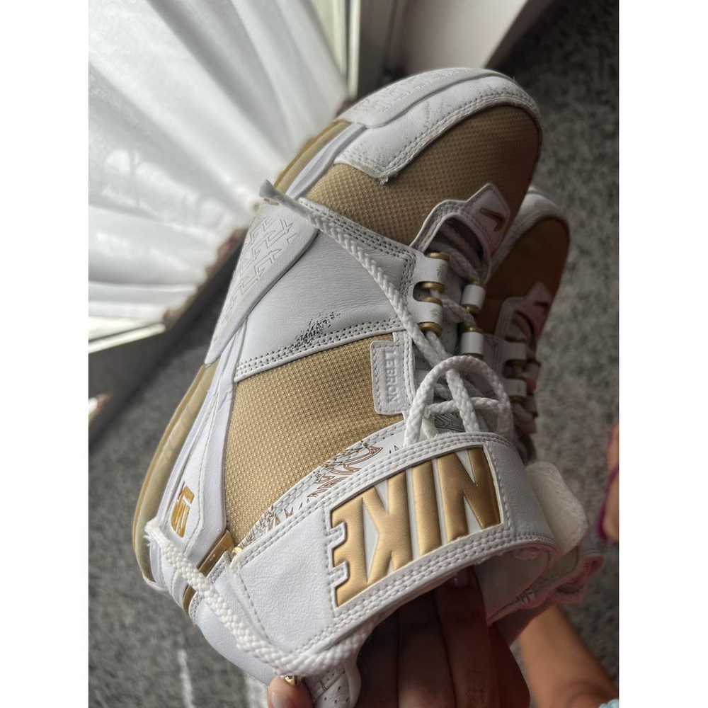 Nike Lebron X Kith Trainers - image 2