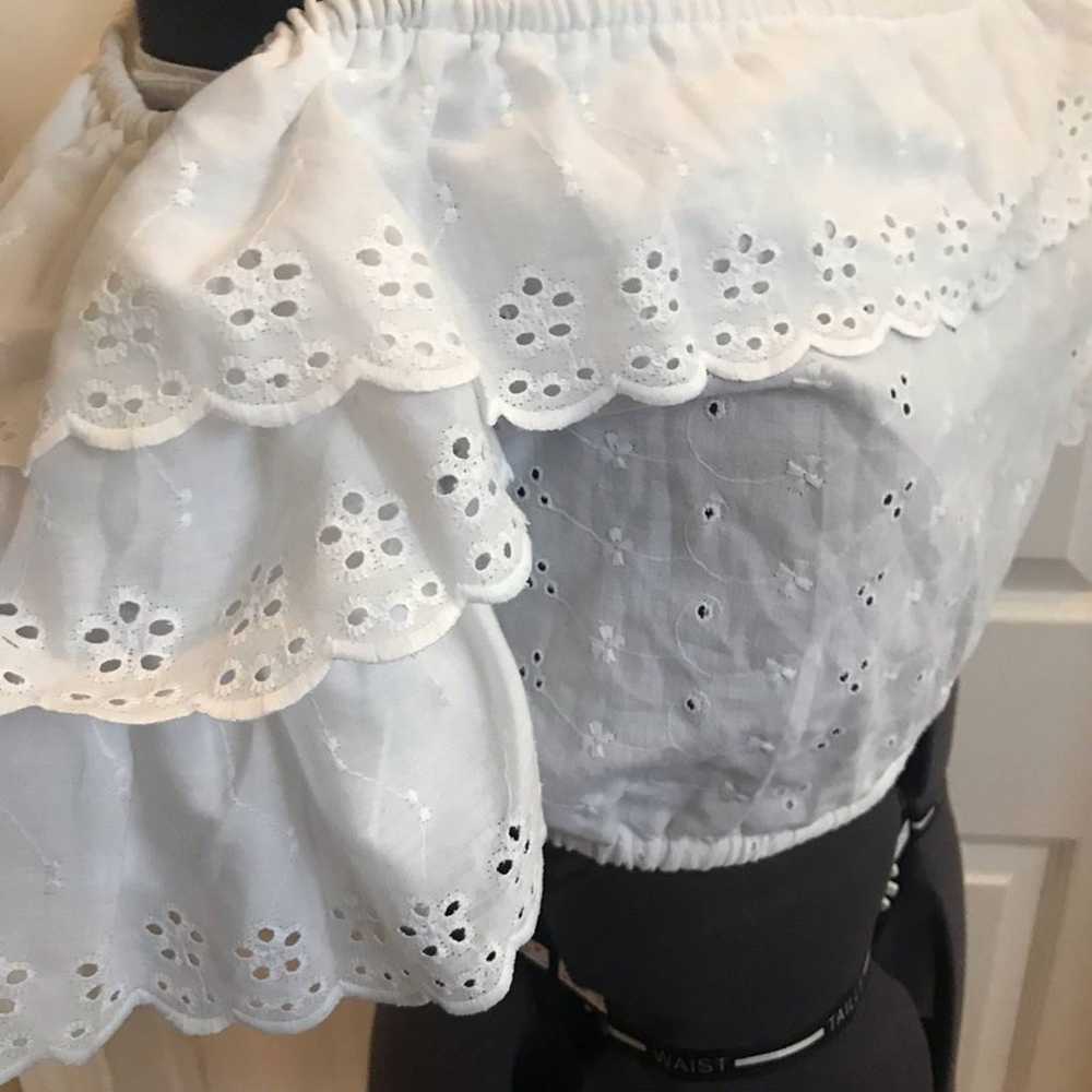 Vintage white crop top with puff sleeve sz M/L - image 2