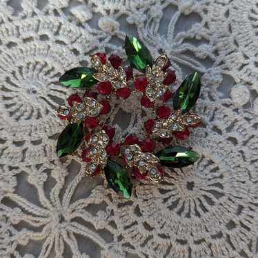 Vintage Xmas Wreath Brooch - image 1