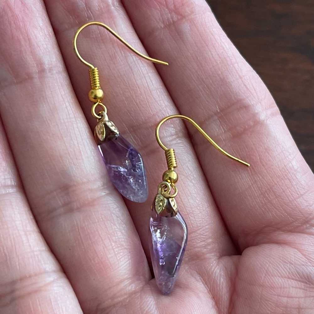 Natural amethyst gold tone drop earrings - image 3