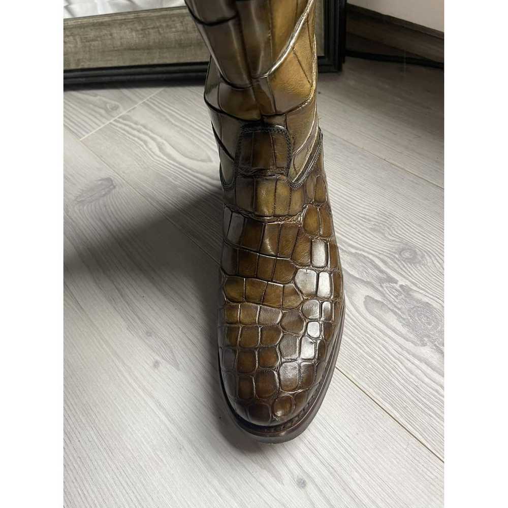 Gucci Alligator riding boots - image 10