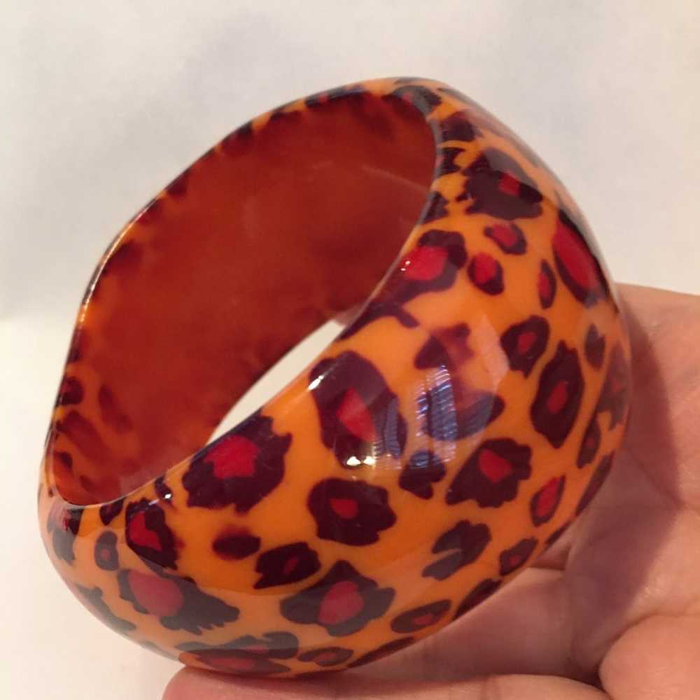 Leopard pattern lucite bracelet bangle - image 2