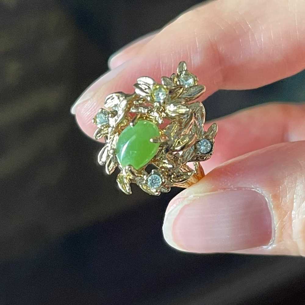 18KT HGE jade rhinestone ring - image 1