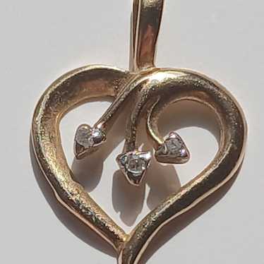 Gold heart pendant - image 1