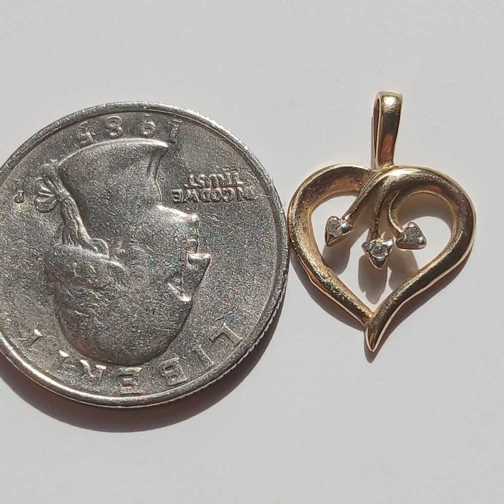 Gold heart pendant - image 2