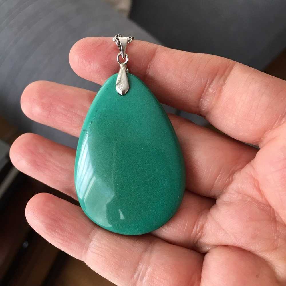 Chrysoprase silver drop pendant & chain - image 2