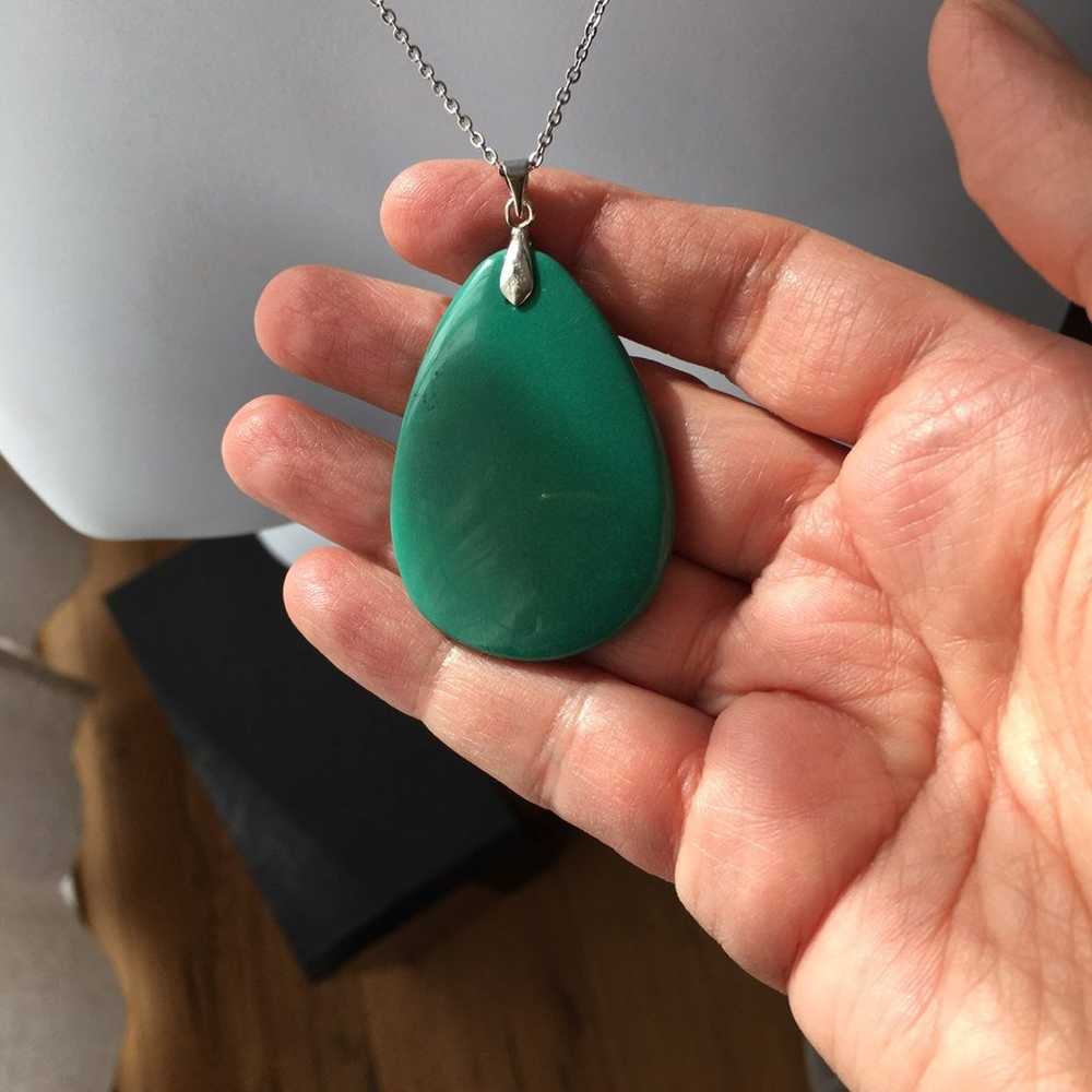 Chrysoprase silver drop pendant & chain - image 3