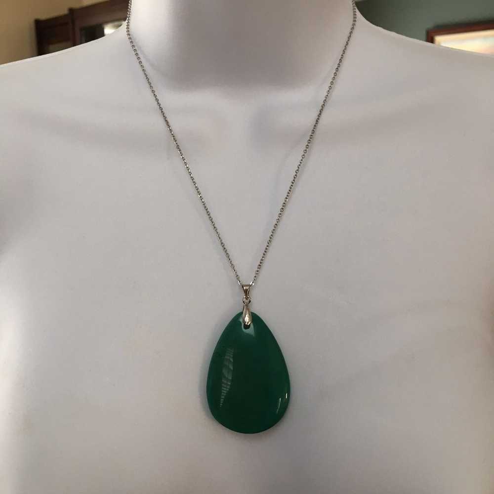 Chrysoprase silver drop pendant & chain - image 5