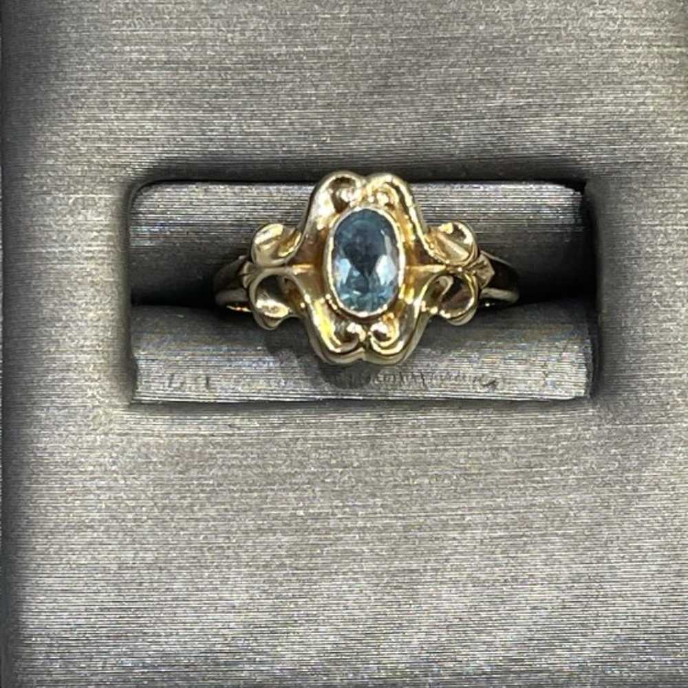 Vintage 10KT Y/G Blue Topaz With Swirl Design Ban… - image 1