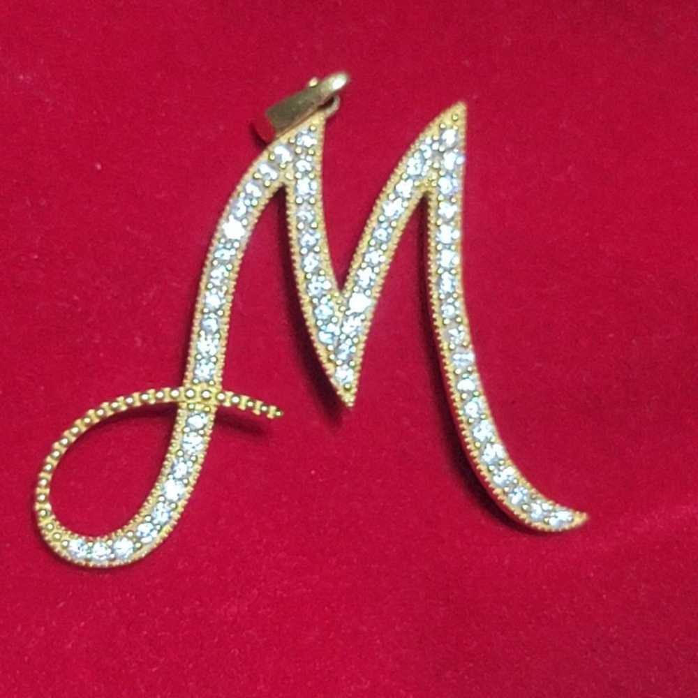 18k Gold pendant letter M - image 1