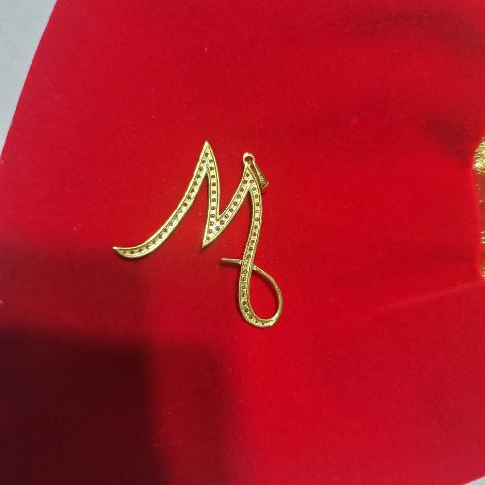 18k Gold pendant letter M - image 7