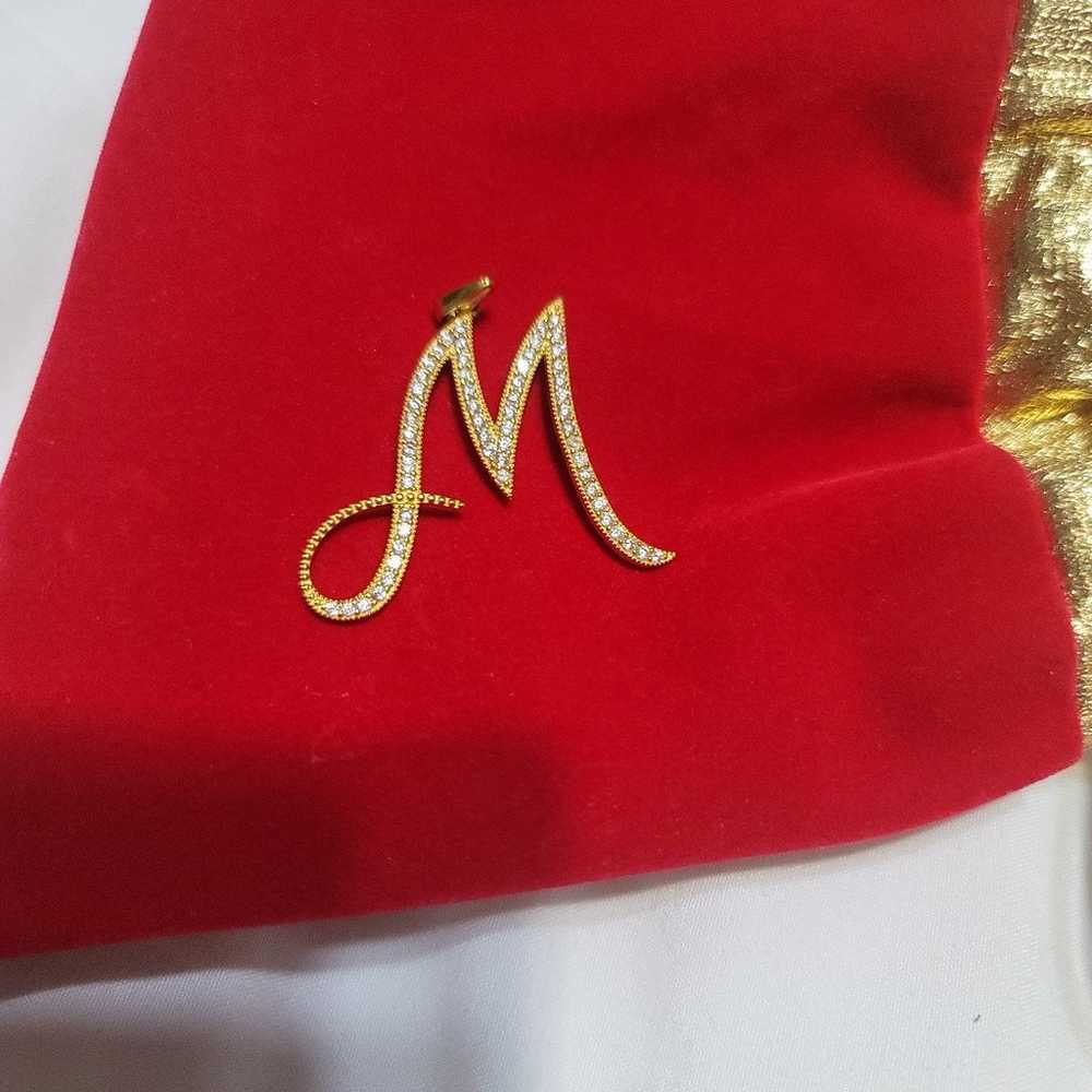 18k Gold pendant letter M - image 8