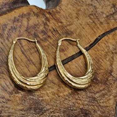 Light 14K gold vintage hoop earrings - image 1