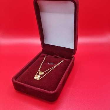 Flower Pendant Necklace Saudi Gold 18k