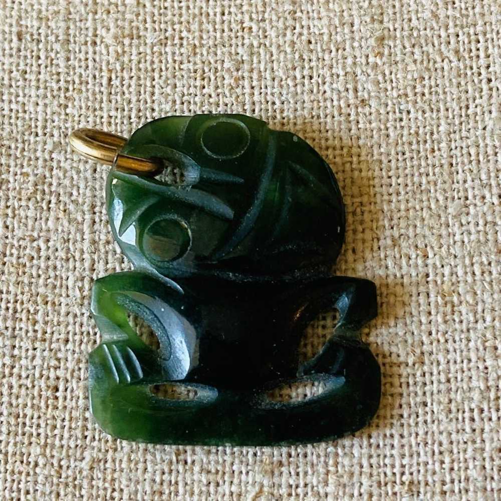 Vintage New Zealand Maori Hei Tiki jade charm pen… - image 2