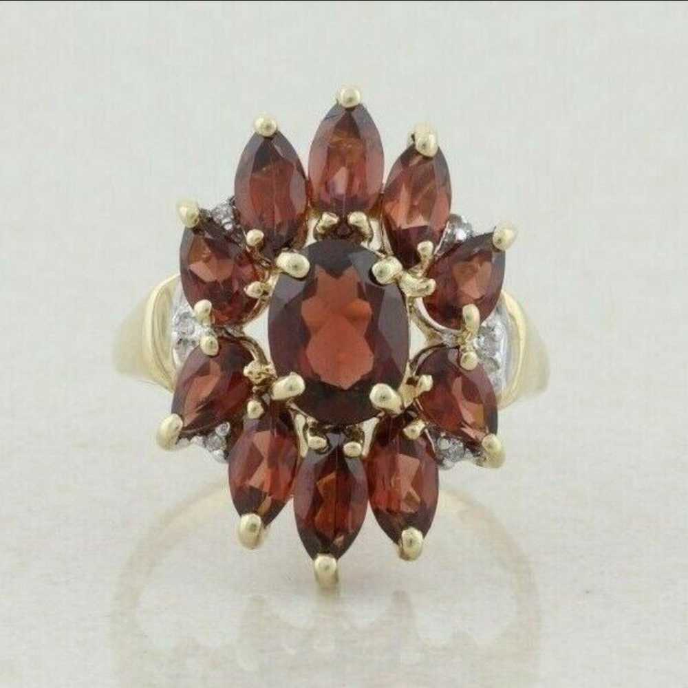 VTG 10k Yellow Gold Natural Garnet and Diamond Fl… - image 2