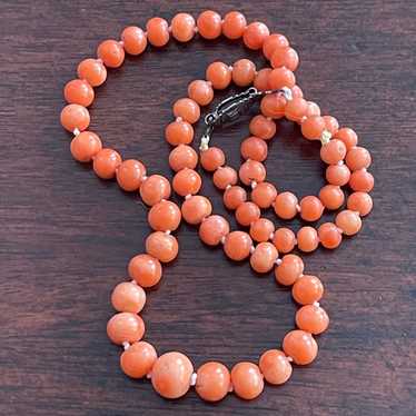 Antique Victorian undyed natural salmon coral bead