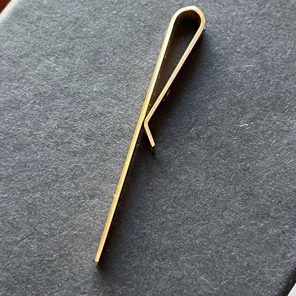 14k gold Dolan Bullok Tie Pin - image 7