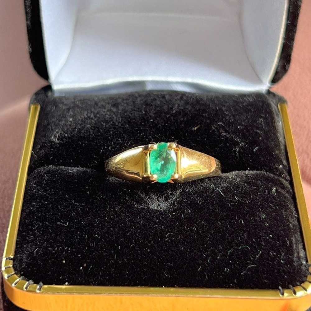 14k Natural Emerald Ring - image 2