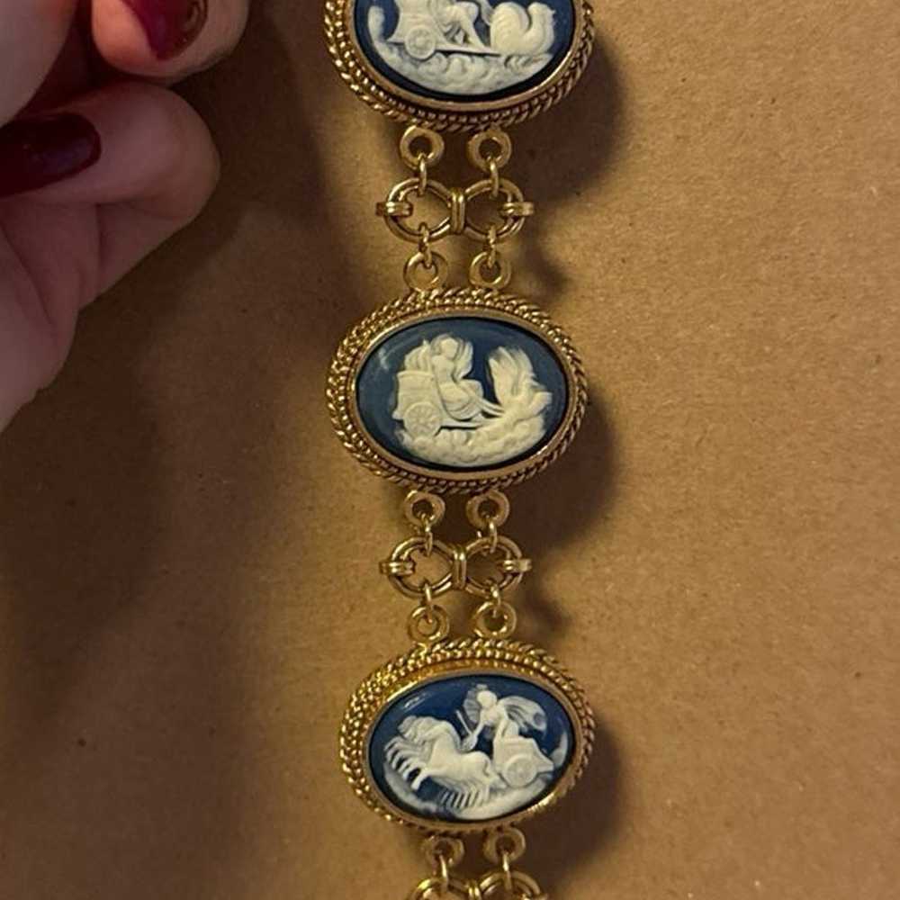 Vintage Gold Blue Cameo Shell Bracelet - image 2