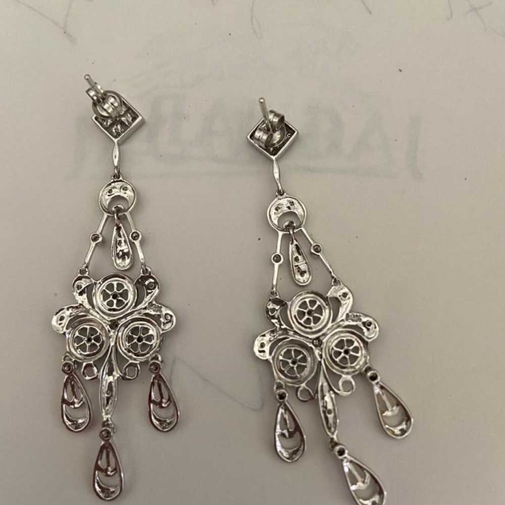 14k white gold w small diamonds earrings - image 2