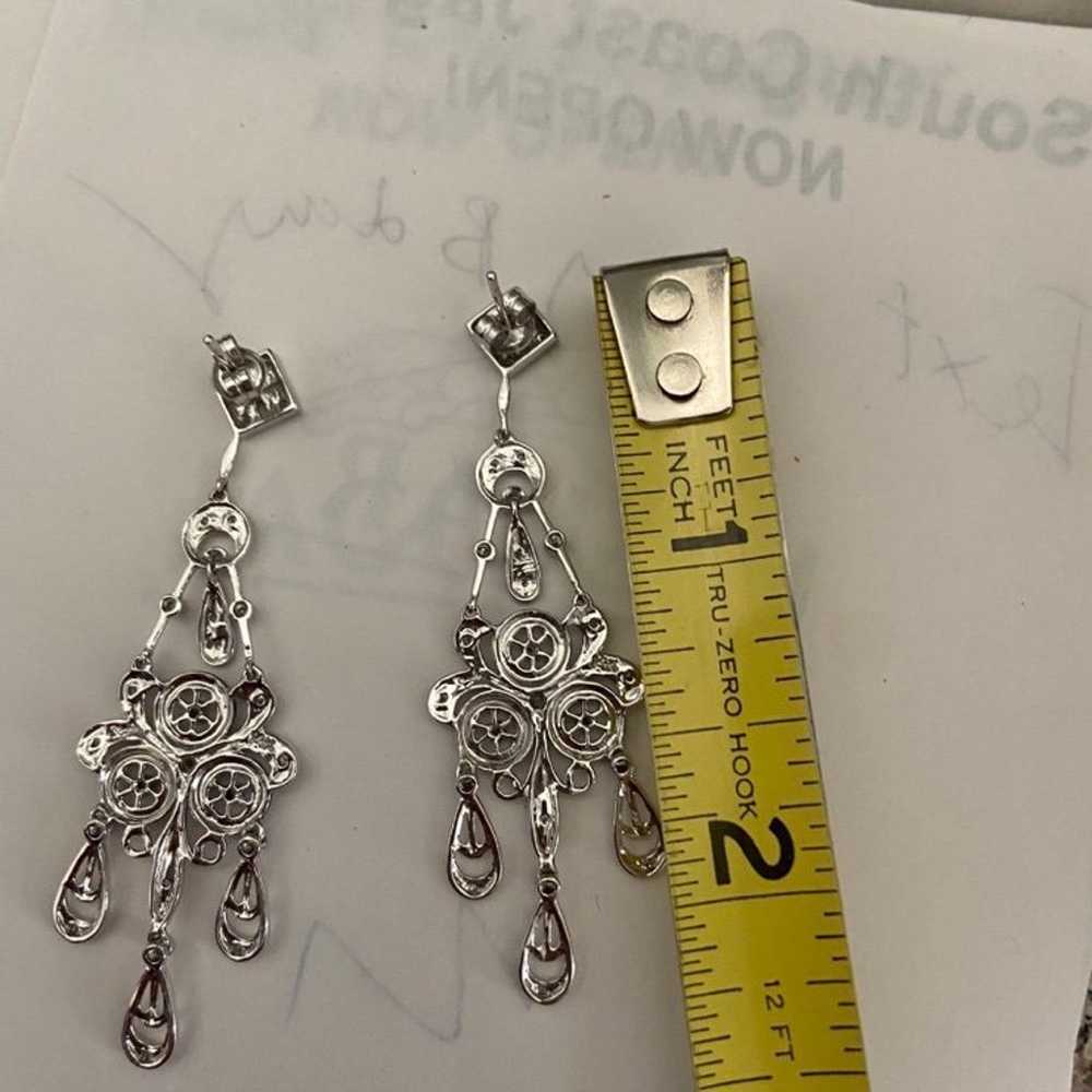 14k white gold w small diamonds earrings - image 3