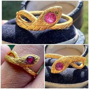 rare vintage SOLID 18K GOLD  GENUINE Ruby snake r… - image 1