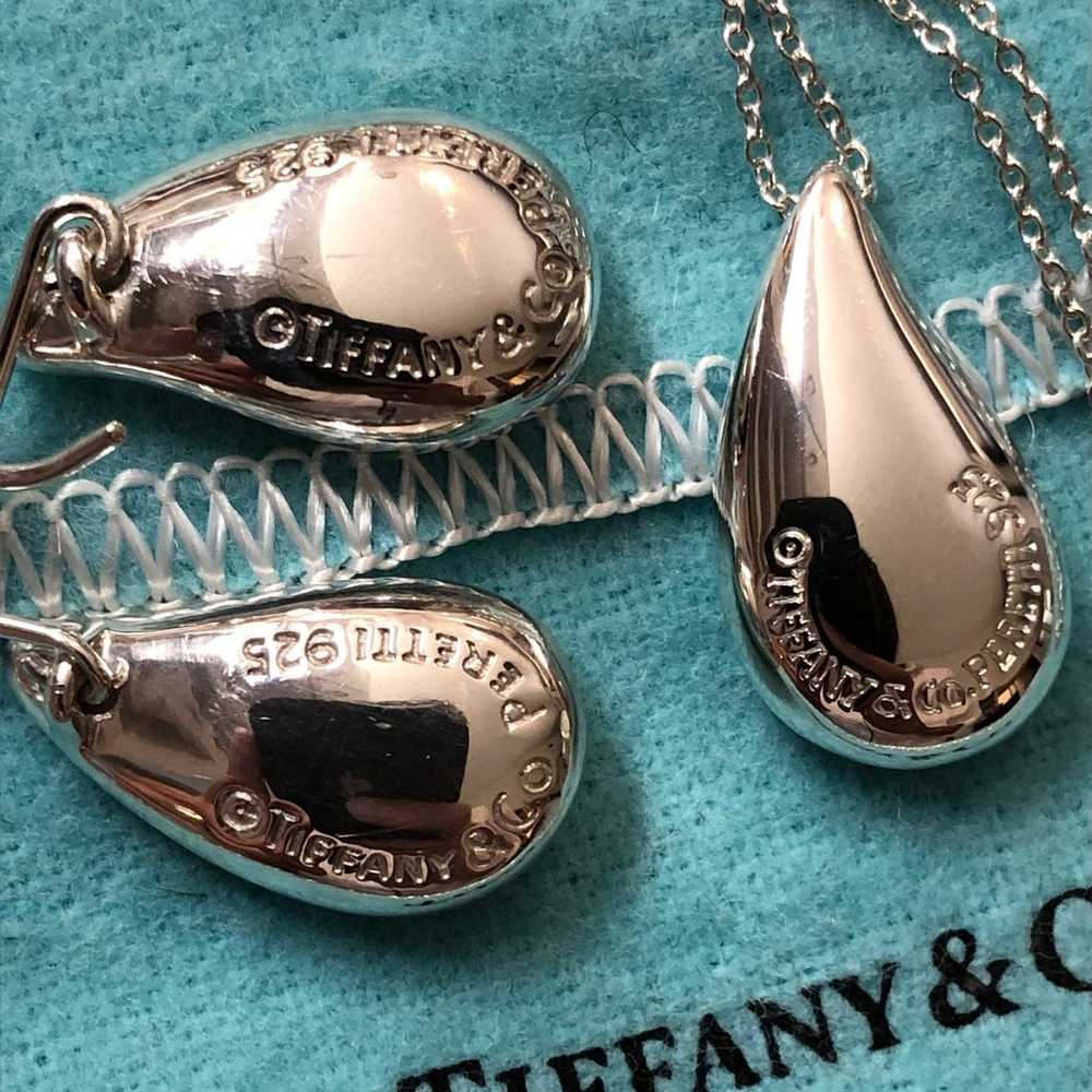 Tiffany & Co. Vintage Large Teardrop Pendant Neck… - image 6