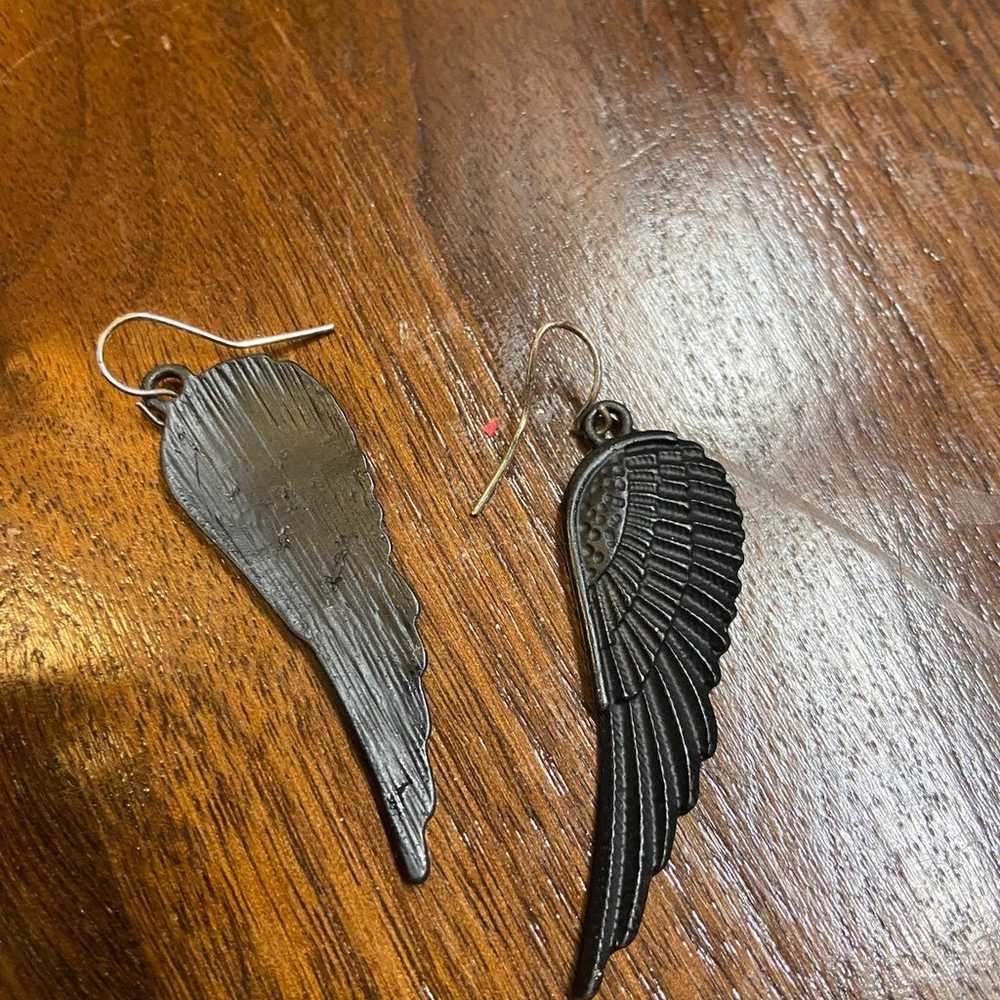 Earrings dark angel wings hot topic - image 2