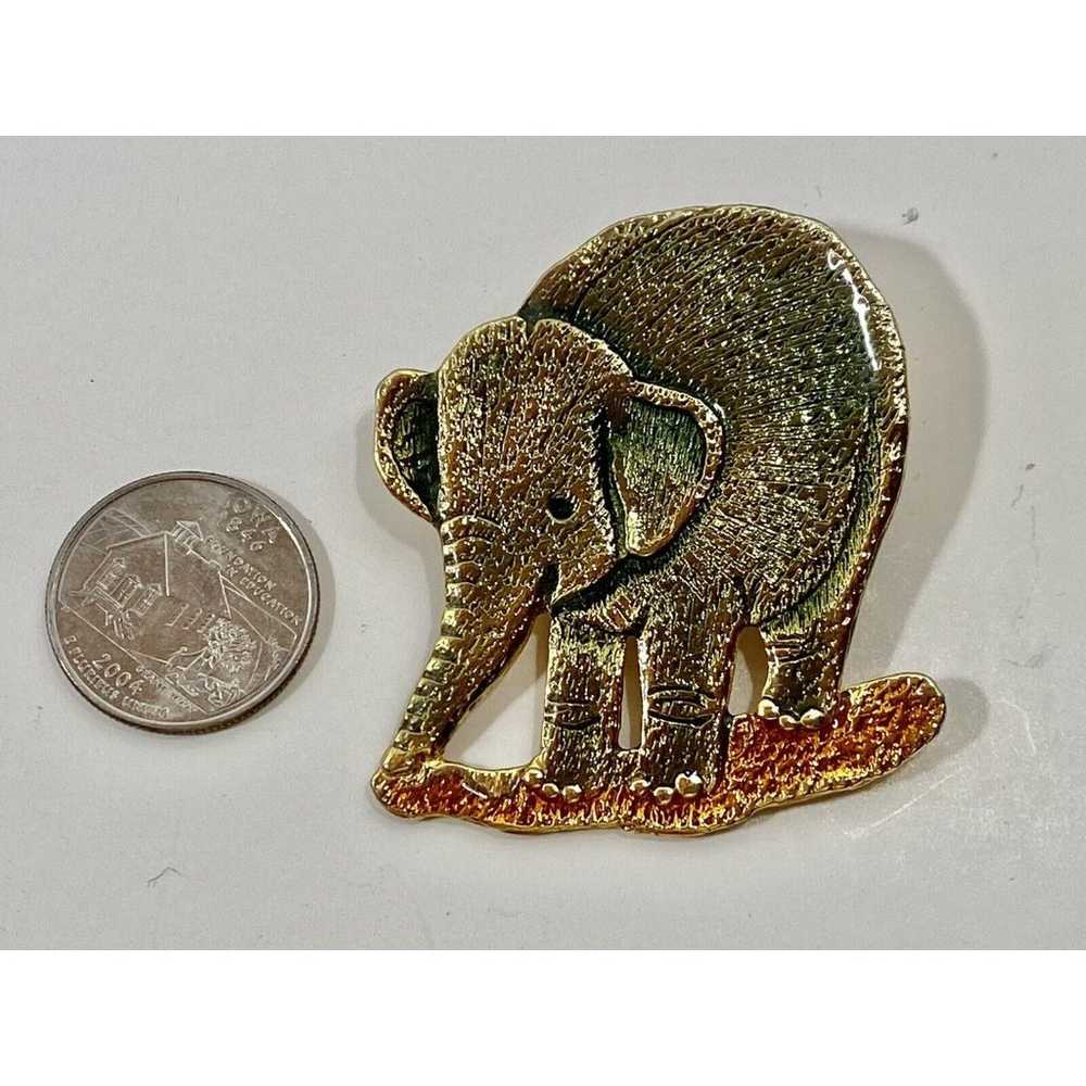 Vintage Elephant Brooch Pin Enamel Sparkles Goldt… - image 2