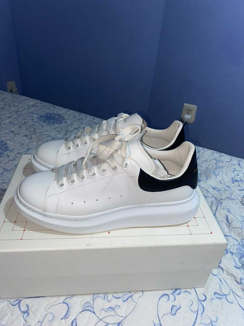 Alexander McQueen Alexander McQueen white/black - image 3