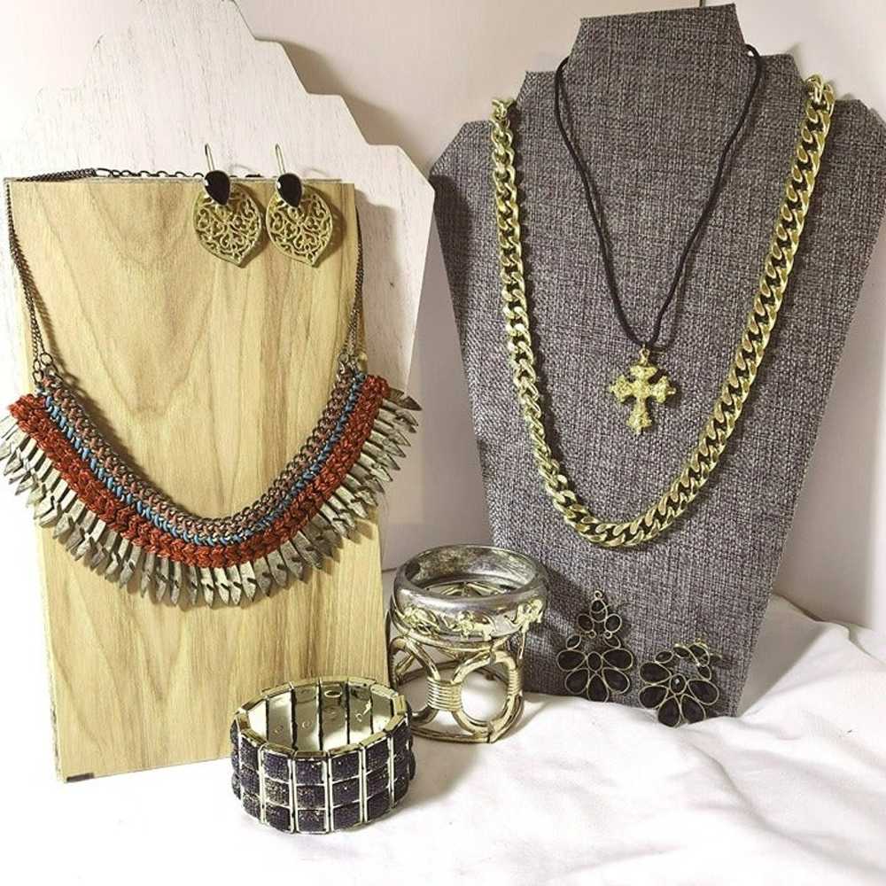 Vintage to Now Boho Jewelry 8 Piece Lot - image 10