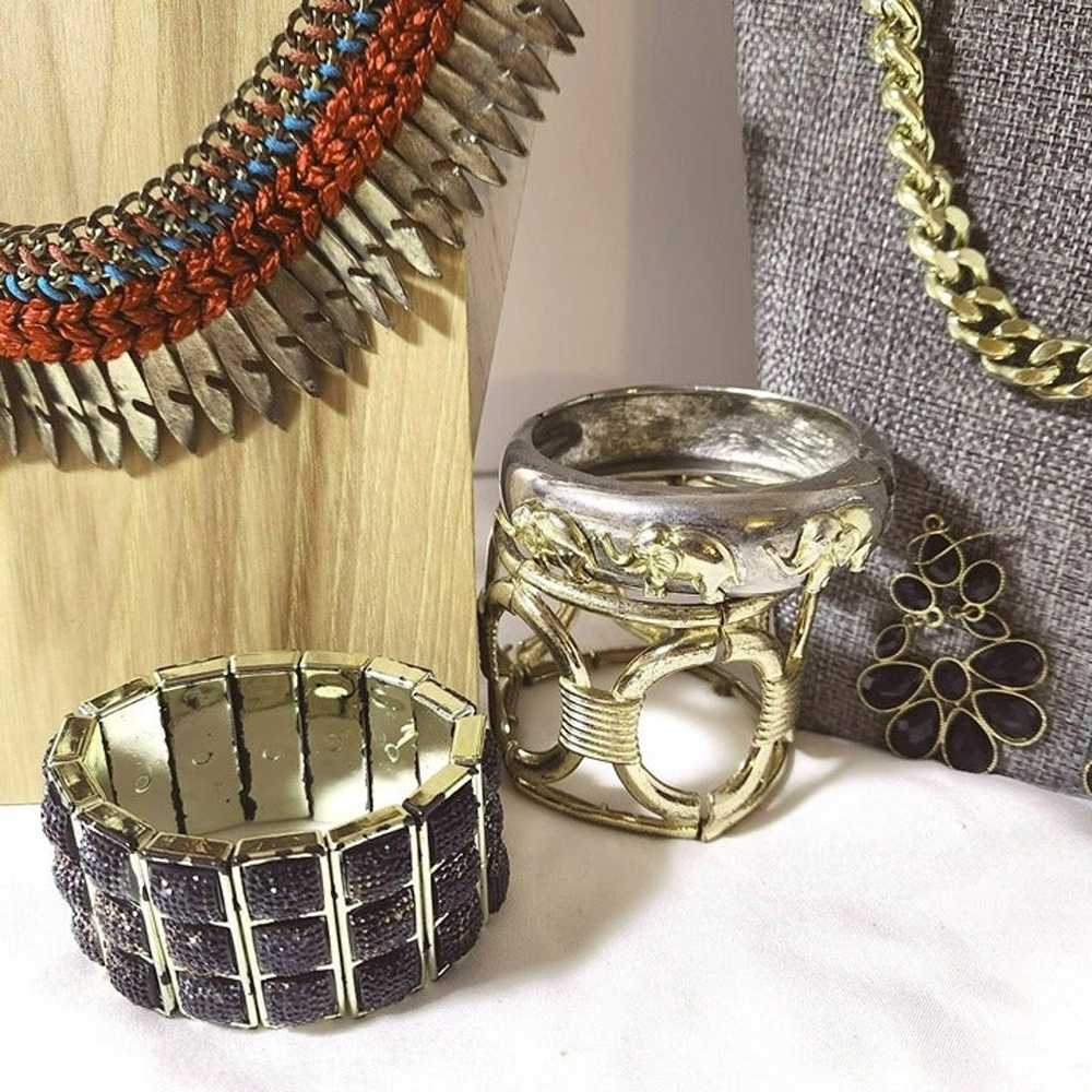 Vintage to Now Boho Jewelry 8 Piece Lot - image 6