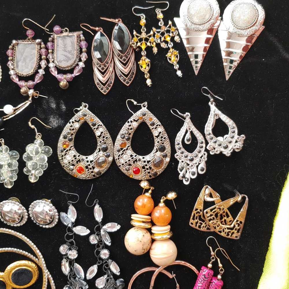 Costume Jewelry large earring lot - image 12