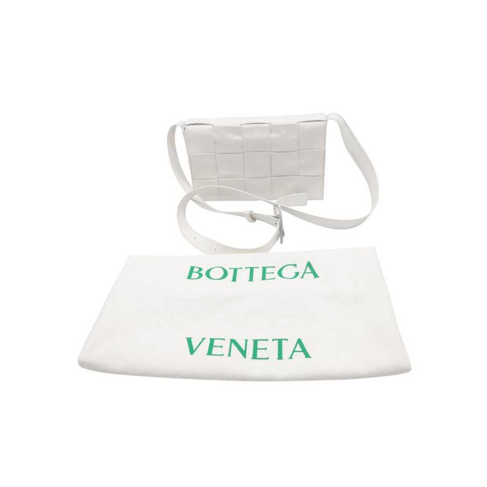 Bottega Veneta Cassette leather handbag - image 5