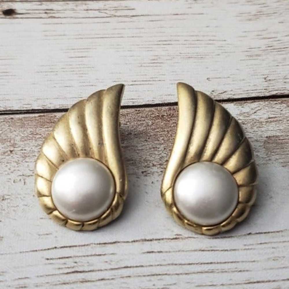 Vintage Clip On Earrings Beautiful Statement Gold… - image 2