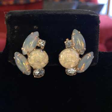 Vintage MCM Weiss Clip On Earrings - image 1