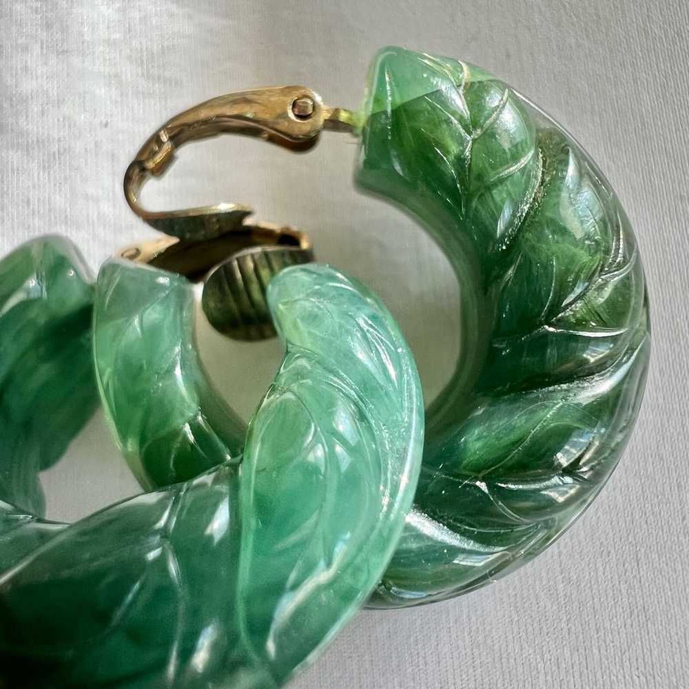 Vintage Avon Carved Green Lucite Chunky Hoop Esta… - image 11