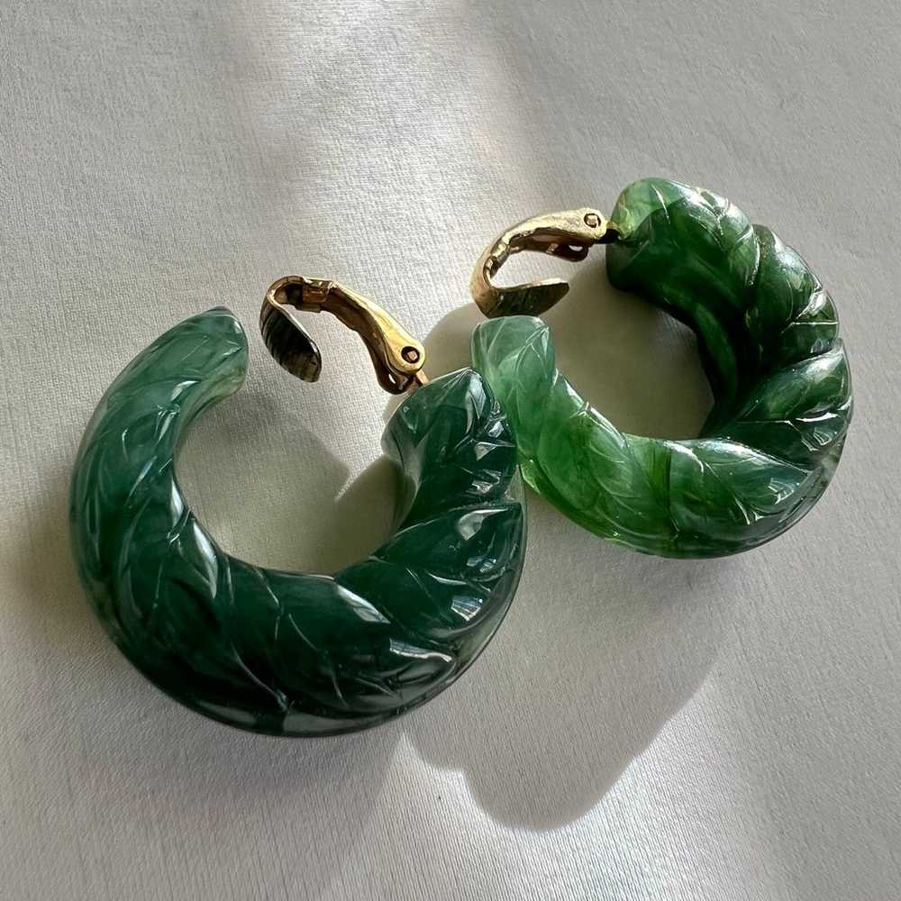 Vintage Avon Carved Green Lucite Chunky Hoop Esta… - image 1