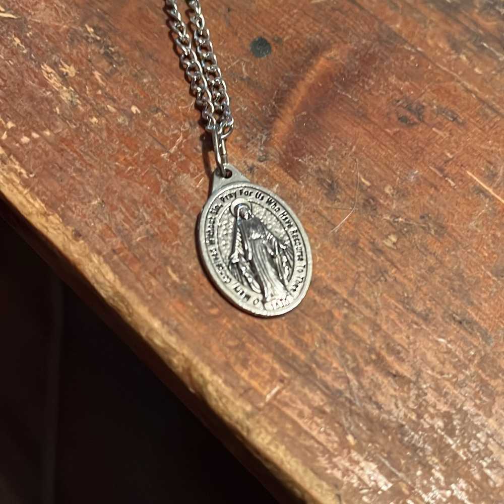 Vintage Miraculous Blessed Virgin Mary Pendant Ne… - image 2