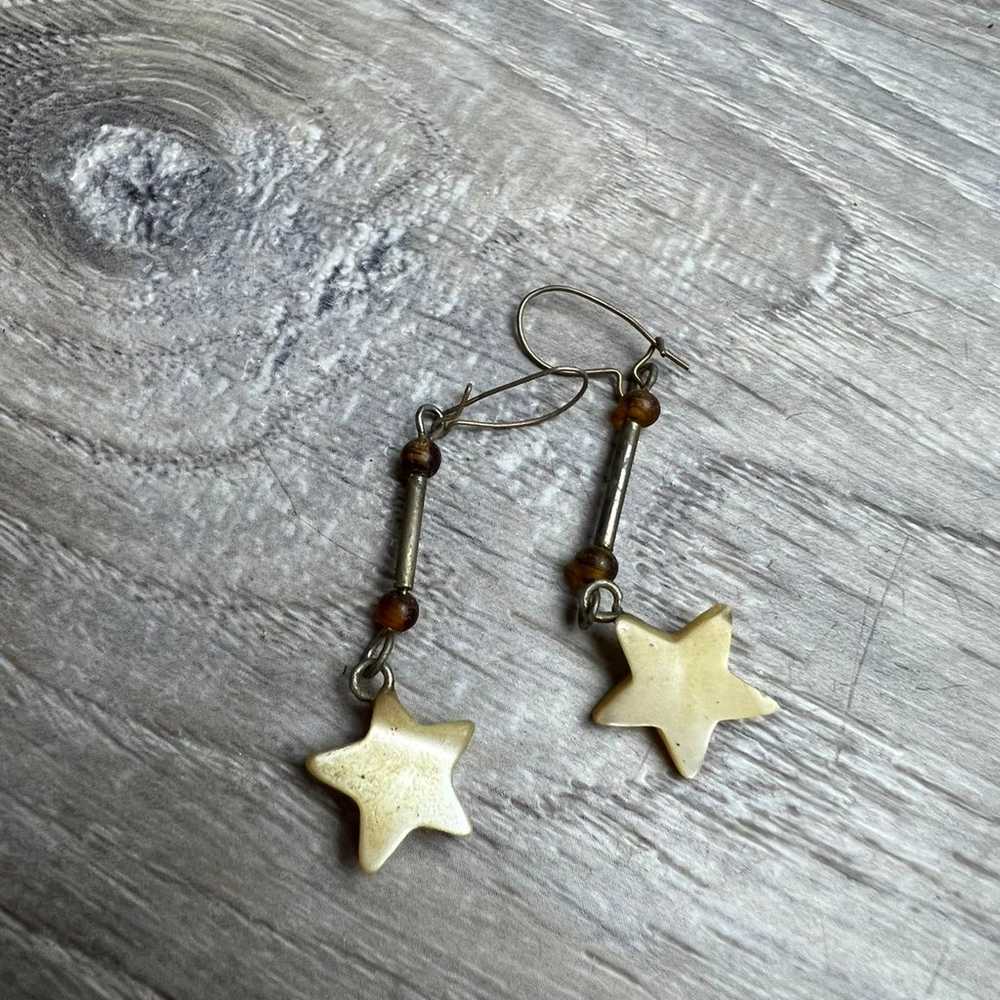 Vintage handmade star bead dangle drop earrings j… - image 1