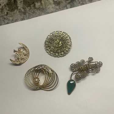 Lot Of 4 Vintage - Modern Brooch Pins - Gold Tone - image 1