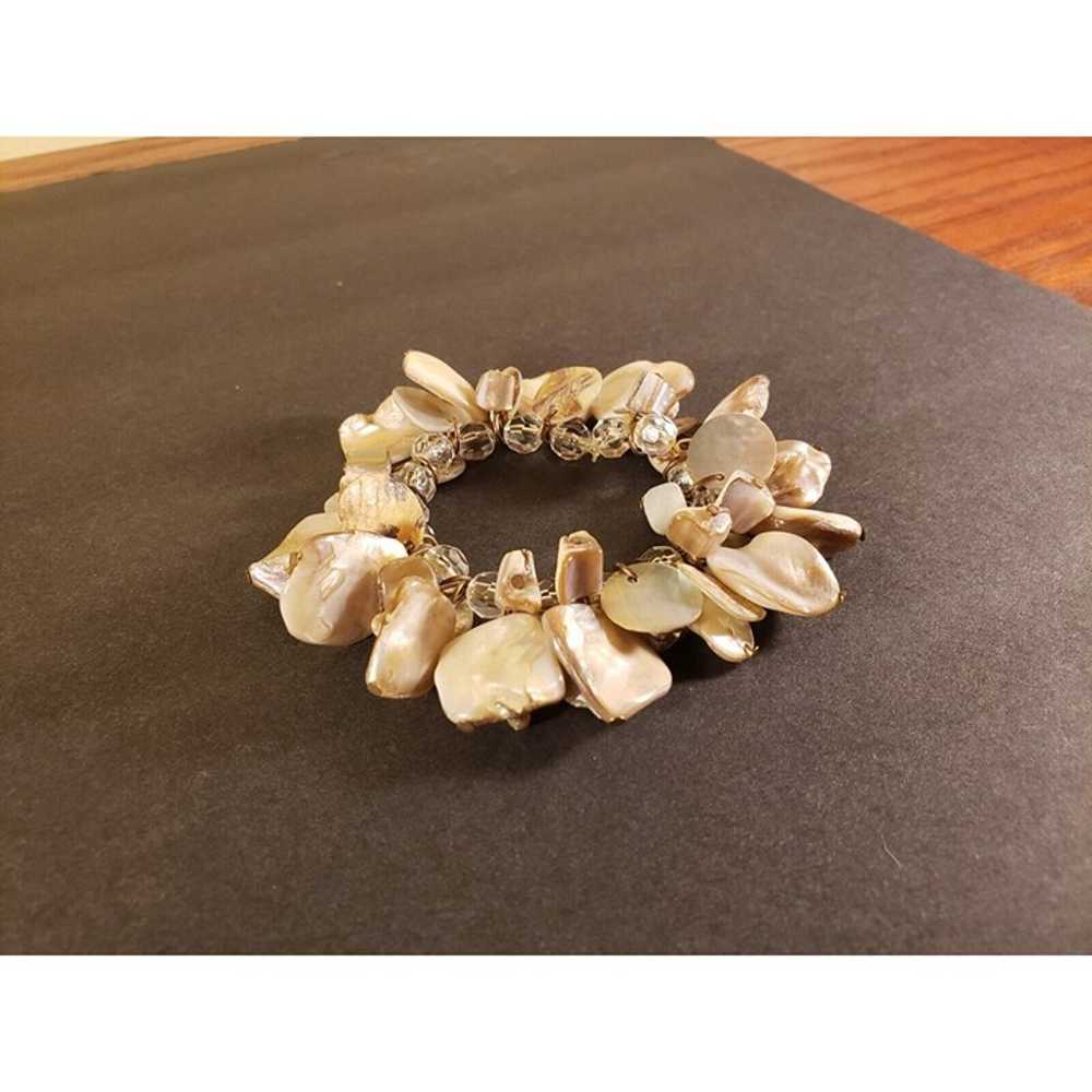 Vintage Polished Sea Shell with Clear Beads Stret… - image 4